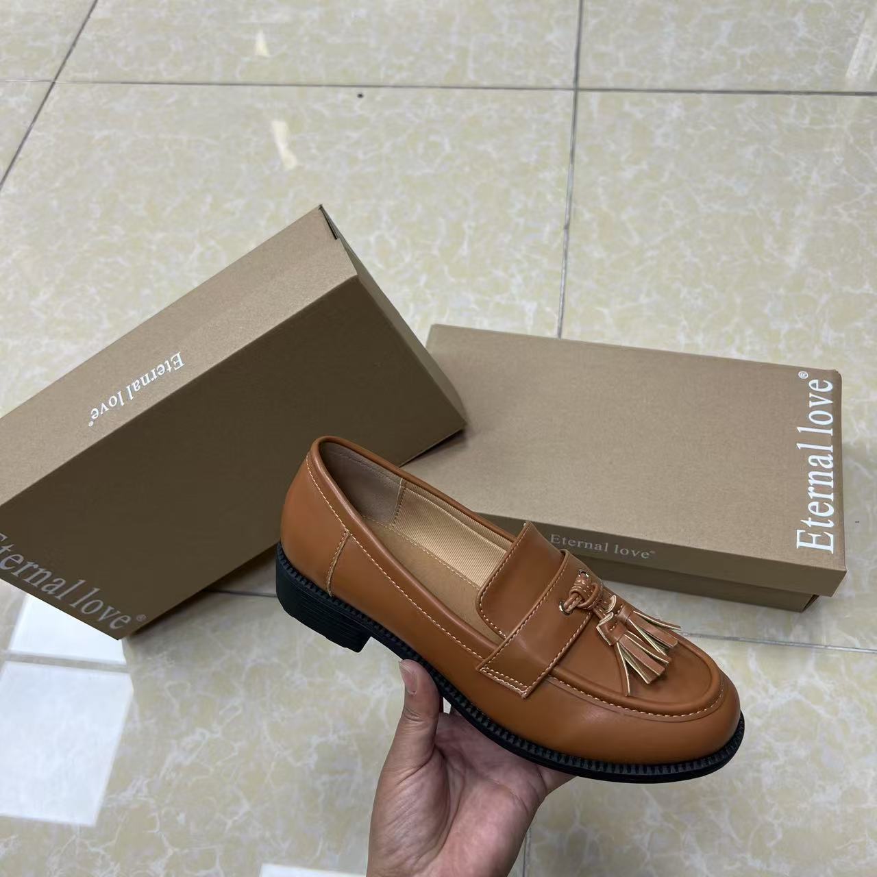 RETRO SLIP-ON LOAFERS
