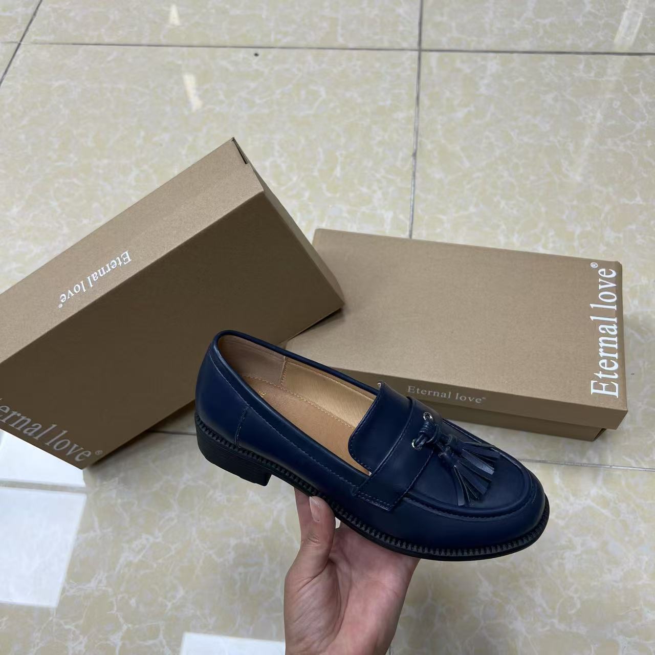 RETRO SLIP-ON LOAFERS